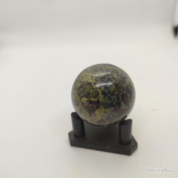 Boule pierre naturelle Dragon blood  blaser et maral