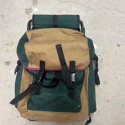 Siège sac à dos pliant