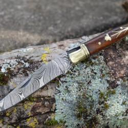 Couteau Damas Lame 128 couches Façon Laguiole Abeille Manche Bois Fleur Laiton Fabric Artisanale 001