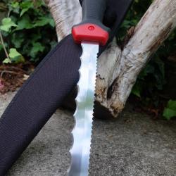 Couteau à Lever les filets Lame Souple Acier Inox Manche ABS Black/Red Etui Nylon