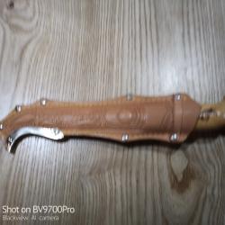 Couteau  type scandinave.bon etat