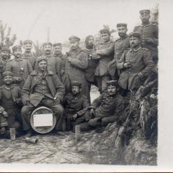 CPA -  Un Groupe Soldat Allemand - N°4179