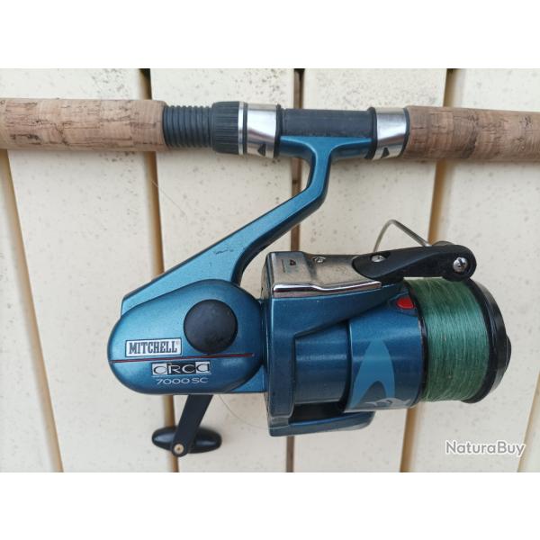 Lot A de 5 cannes  pche et moulinets garnis