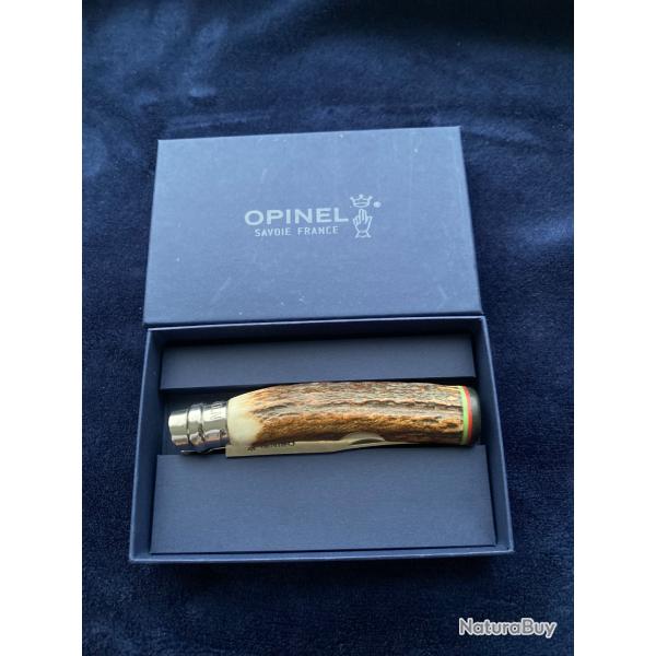 Opinel n*8 bois de cerf