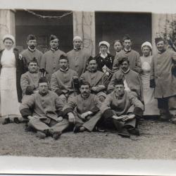 CPA - PHOTO Groupe Militaire  d'infirmi&egrave;res - N&deg;4186