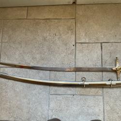 Sabre d'officier à l'orientale britannique.
