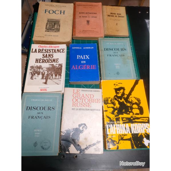 Lot de 9 livres militaire, notices, aide-mmoire,etc.. (2)