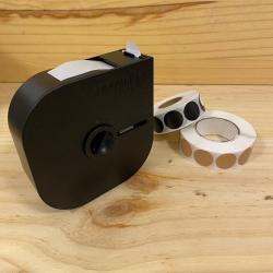 Distributeur de gommettes "bouche-trous" pour cible