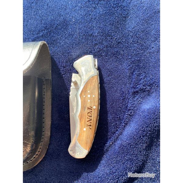 Couteau, personnaliss  Tony