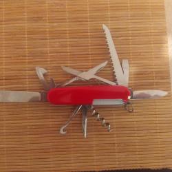 COUTEAUX SUISE RECHERCHER