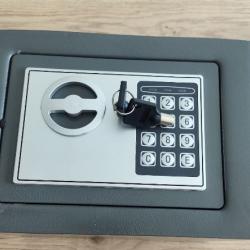 coffre fort 4.6 L double securité code numérique + clé en gris