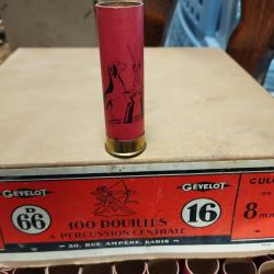 Carton complet de douilles neuves calibre 16 amorcés .
