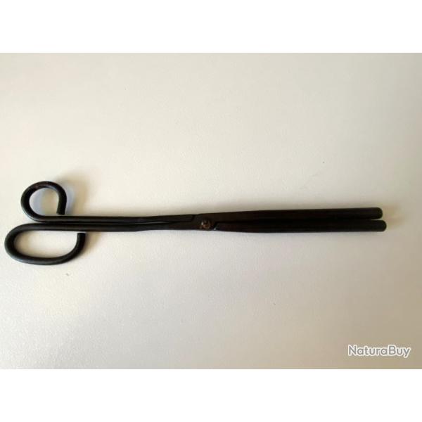 Outil Ancien Artisanal Fer  Tuyauter Canon de Repasseuse Instrument 1900 Fonte