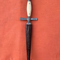 Couteau italie sabre epee glaive