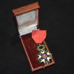 ETOILE CHEVALIER LEGION D'HONNEUR-1870-OR & VERMEIL + ECRIN-FRENCH LEGION HONOR-MODELE DE JOAILLERIE