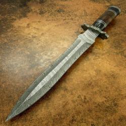 Damascus Steel blade hunting knife