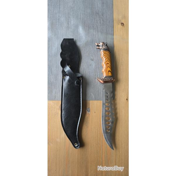 Couteau de chasse Bowie  tte de loup.