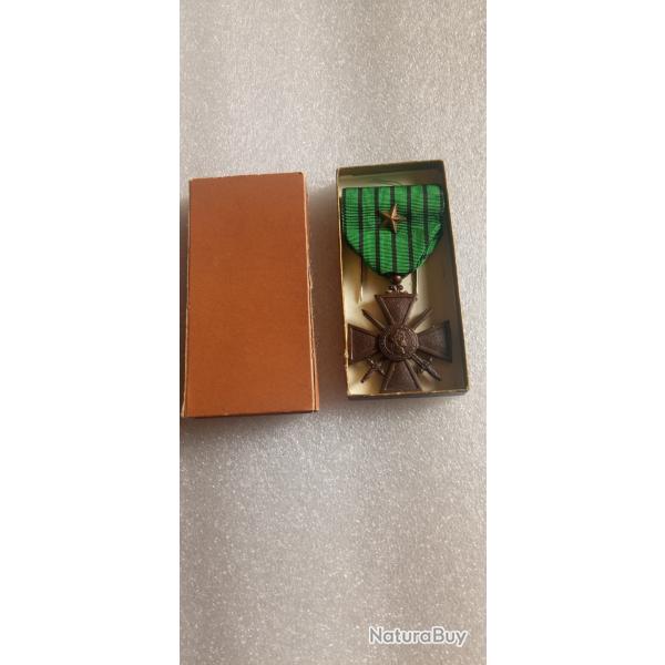 Croix de Guerre 1939/1940 avec une toile