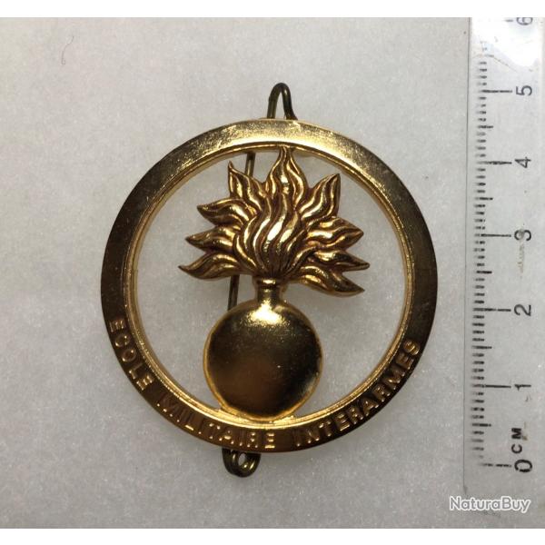 FRANCE -INSIGNE DE BERET EMIA ECOLE MILITAIRE INTERARMES En excellent tat.