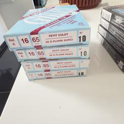 Quatre. Boîtes de Cartouches Gilles , calibre 16 plomb numéro 10.