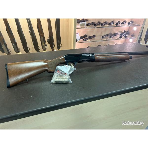 FUSIL SEMI AUTOMATIQUE BENELLI MONTEFELTRO - CAL 12/76