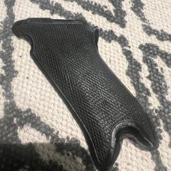 Plaquette gauche P08 black Widow Bakélite noire