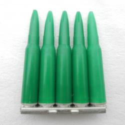 un clips de 5 cartouches à blanc plastique blanc classé D.§I