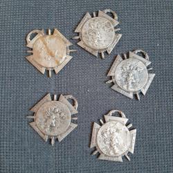 Lot de croix journée du poilu Guerre de 14-18 - Médailles de soutien à l'effort de guerre.
