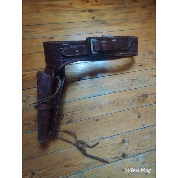 Holster revolver poudre noir Triple K San Diego