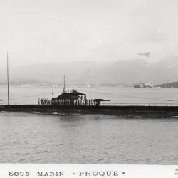 CPA - Marine de Guerre -  Sous - Marin " PHOQUE " N°4220