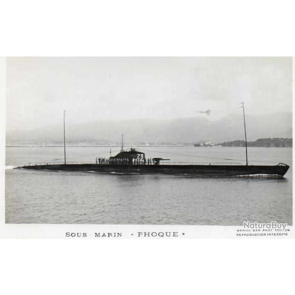 CPA - Marine de Guerre -  Sous - Marin " PHOQUE " N4220
