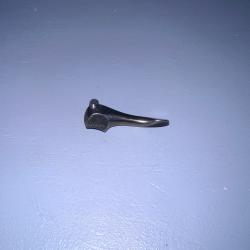 Levier / commande métal pour revolver 1873 (marquage G 99133)  pièce d'origine/collection