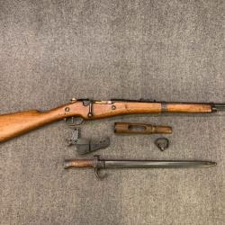 Mousqueton Berthier 1890 calibre 8 x 51 R avec accessoires