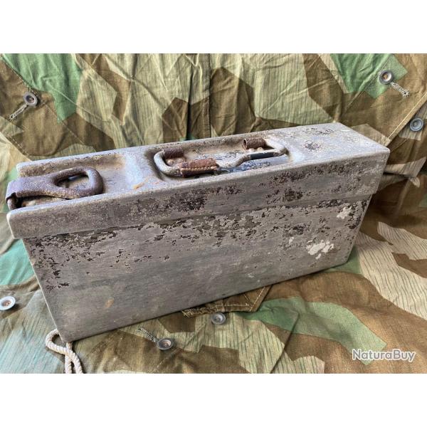 Caisse  munitions MG