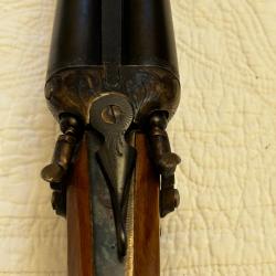 Fusil juxtaposé à chiens calibre 12