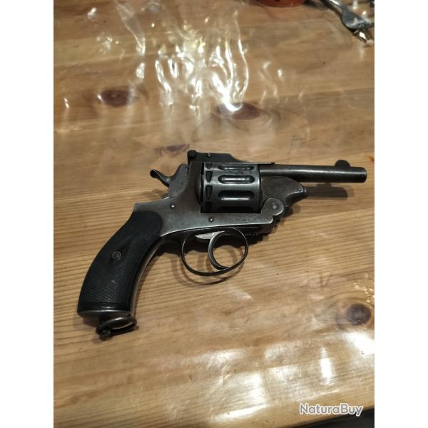 Revolver Manufrance 6mm 12 coups l'Explorateur