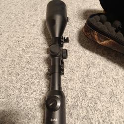 lunette de hutte avec montage