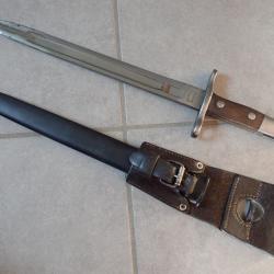 462425 Baionnette Suisse : fusil Rubin Schmidt 1889, 89/96 - Mdle 1900 &agrave; ergot. Avec porte fourreau