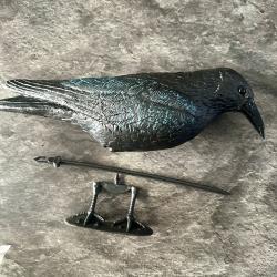 Forme corbeau neuve. Frais de port offerts