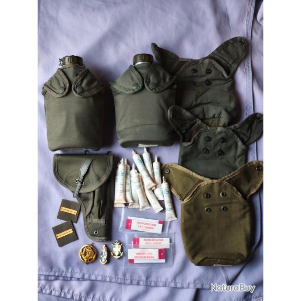 LOT MILITARIA GOURDE INSIGNES ETUI MAC 50 NBC