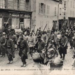 CPA -  Guerre 1914 - Prisonniers Allemands &agrave; ReimsN&deg;4232