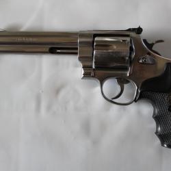 Révolver Smith et Wesson mod 629 calibre 44 rem magnum, canon de 16,5cm, occasion en bon état