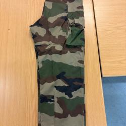 Treillis complet (veste+pantalon)Militaire.Zone chaude