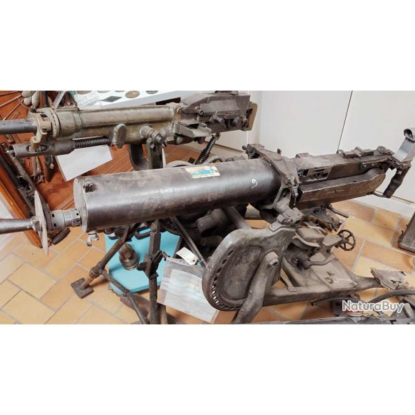 MITRAILLEUSE MG 08 DE 1918 SUR SON AFFUT TRAINEAU NEUTRALISATION DESACTIVATION UE CULASSE MOBILE 1er