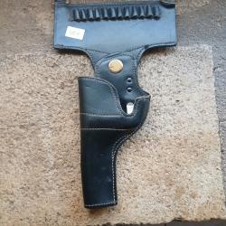 &eacute;tui/Holster noir gaucher pour revolver 38 en cuir avec porte balle. TBE