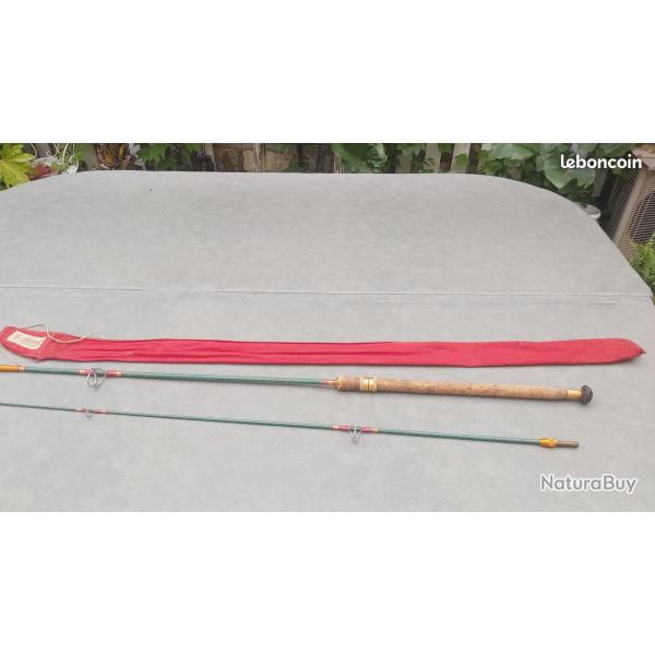 Ancienne canne peche rivire "mitchell companion" fiber glass , fibre de verre