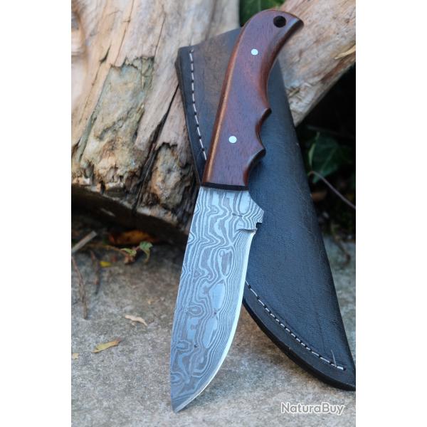 Skinner Bowie Couteau de Chasse Damas Lame 256 Couches Manche Bois Fabric Artisanale Etui Cuir