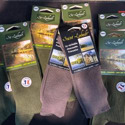 magnifique lot de 8 paires de chaussettes haute 39/42 déstockage enchere V1