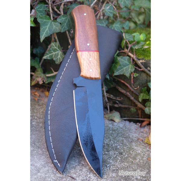 Couteau Skinner Lame Clip Point Acier Carbone 1055 Black Manche Bois Etui Cuir Fabr Artisanale 01