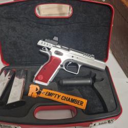 TANFOGLIO STOCK II OR avec Leupold DeltaPoint